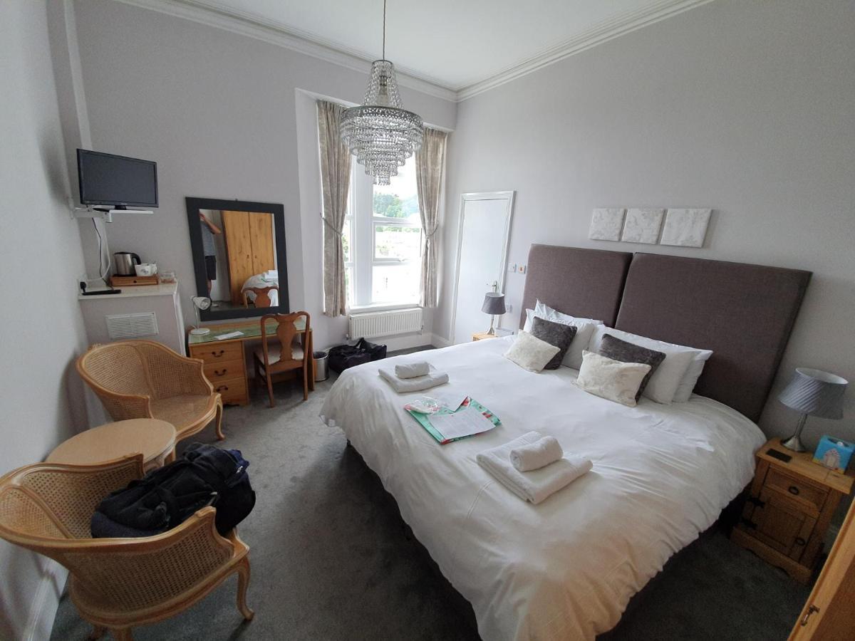 Heathcliff House B&B Exclusively For Adults Free Large Carpark Торки Экстерьер фото