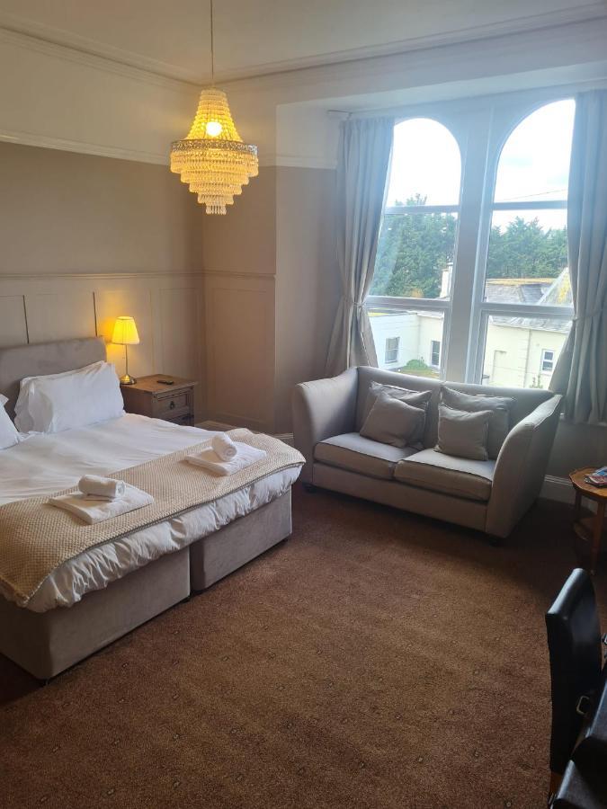Heathcliff House B&B Exclusively For Adults Free Large Carpark Торки Экстерьер фото