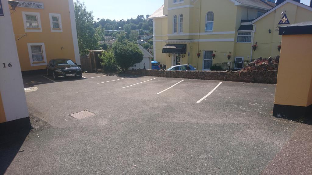 Heathcliff House B&B Exclusively For Adults Free Large Carpark Торки Экстерьер фото