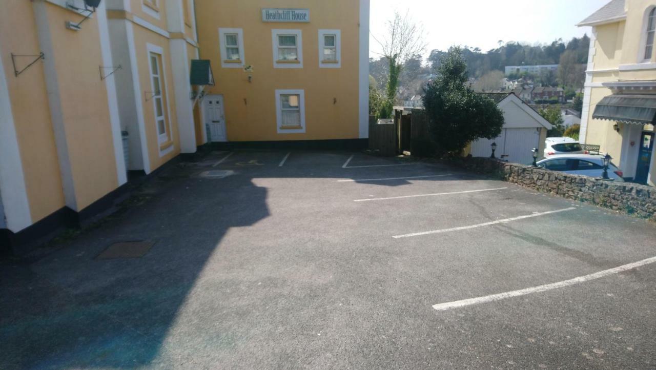 Heathcliff House B&B Exclusively For Adults Free Large Carpark Торки Экстерьер фото