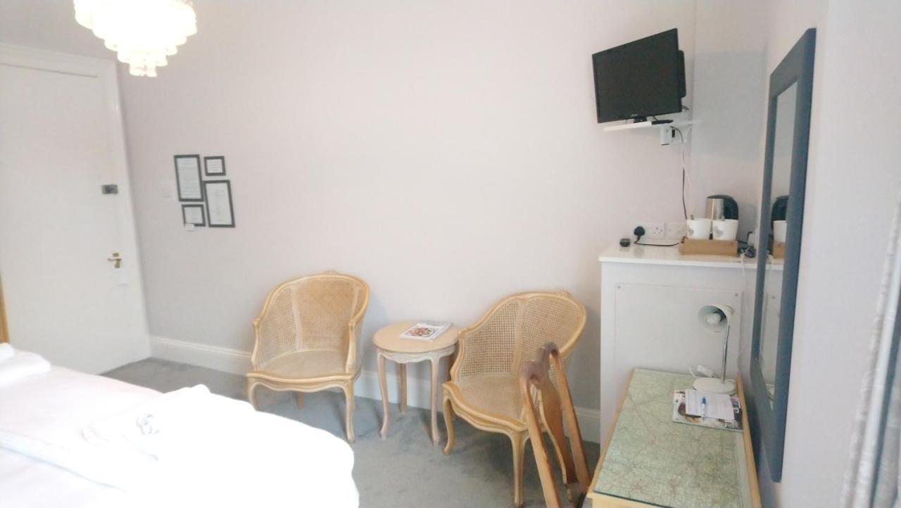 Heathcliff House B&B Exclusively For Adults Free Large Carpark Торки Экстерьер фото